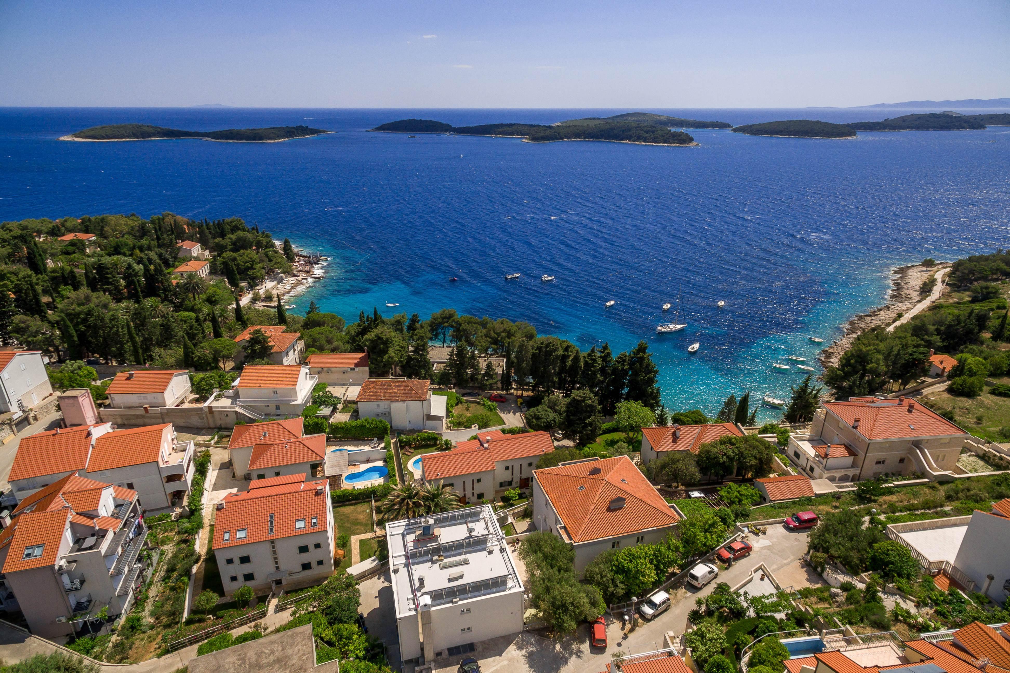 Aparthotel Pharia And - By The Hvar Town